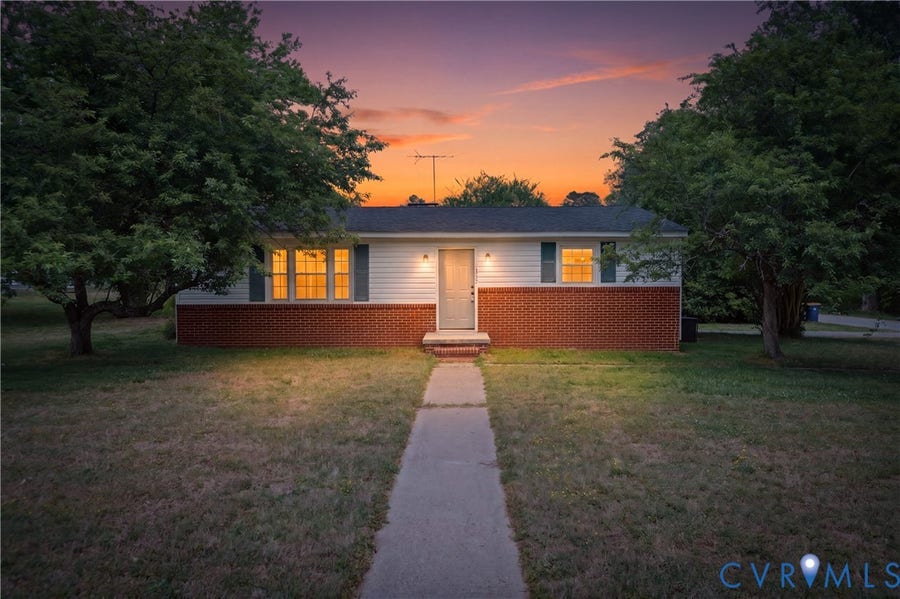 Property photo for 1909 Dinwiddie Avenue, Hopewell, VA