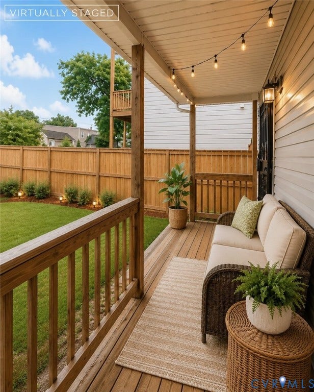 Virtual stage Back porch