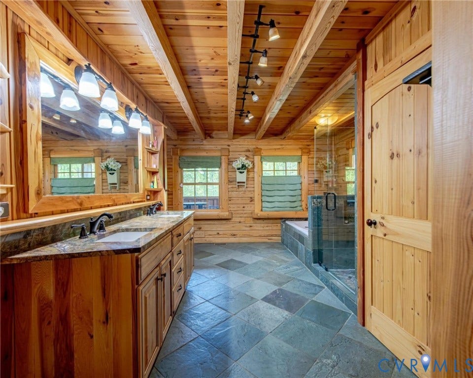 615 Riggs Road, Louisa, VA 23093 615 Riggs Road, Louisa, VA 23093