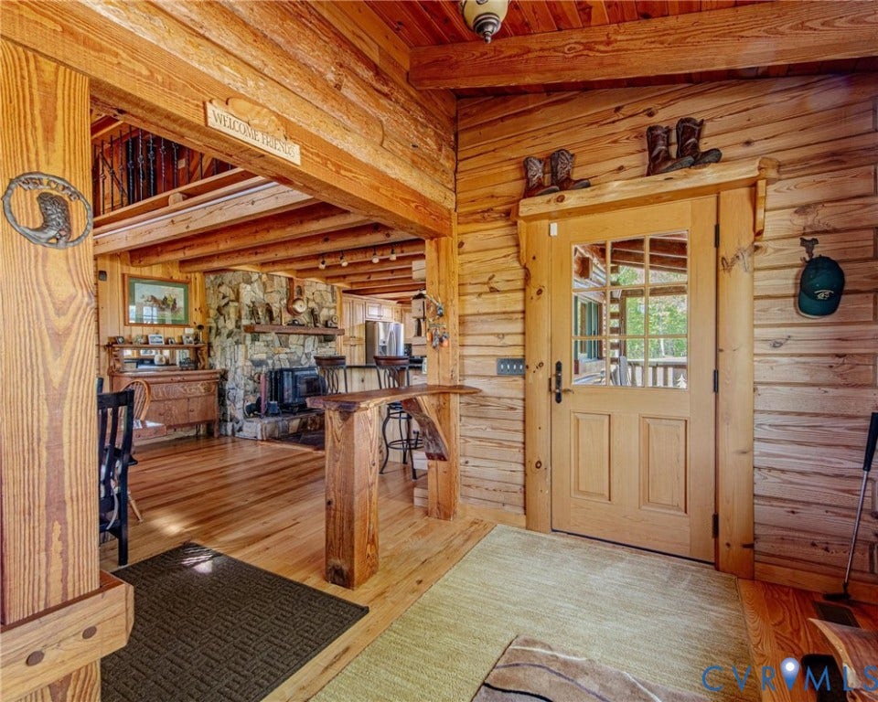 615 Riggs Road, Louisa, VA 23093 615 Riggs Road, Louisa, VA 23093