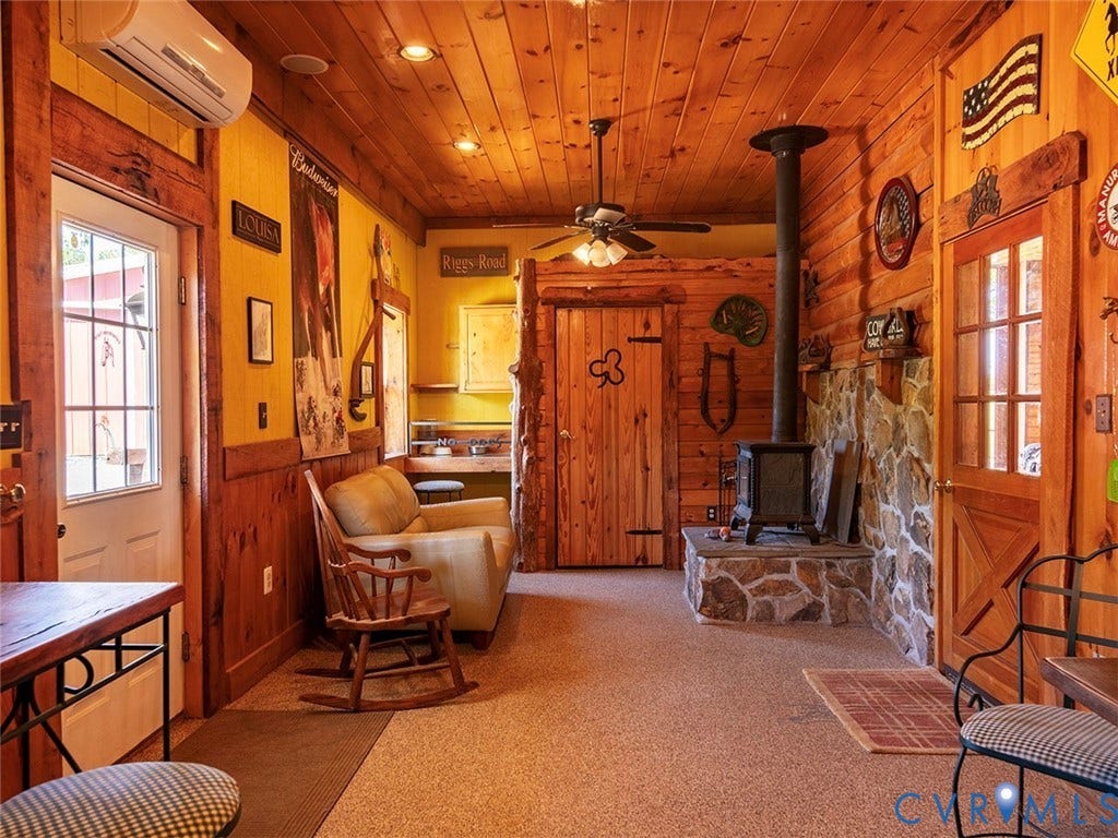615 Riggs Road, Louisa, VA 23093 615 Riggs Road, Louisa, VA 23093
