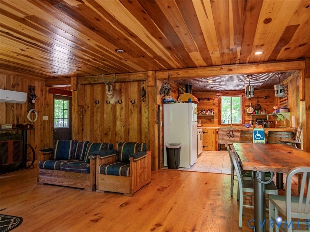 615 Riggs Road, Louisa, VA 23093 615 Riggs Road, Louisa, VA 23093