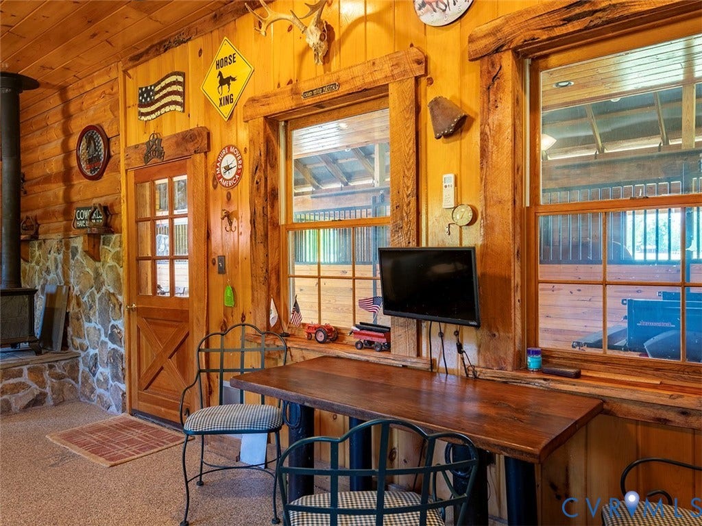 615 Riggs Road, Louisa, VA 23093 615 Riggs Road, Louisa, VA 23093