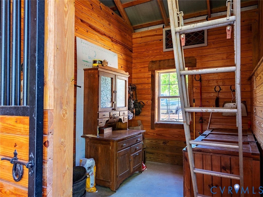 615 Riggs Road, Louisa, VA 23093 615 Riggs Road, Louisa, VA 23093