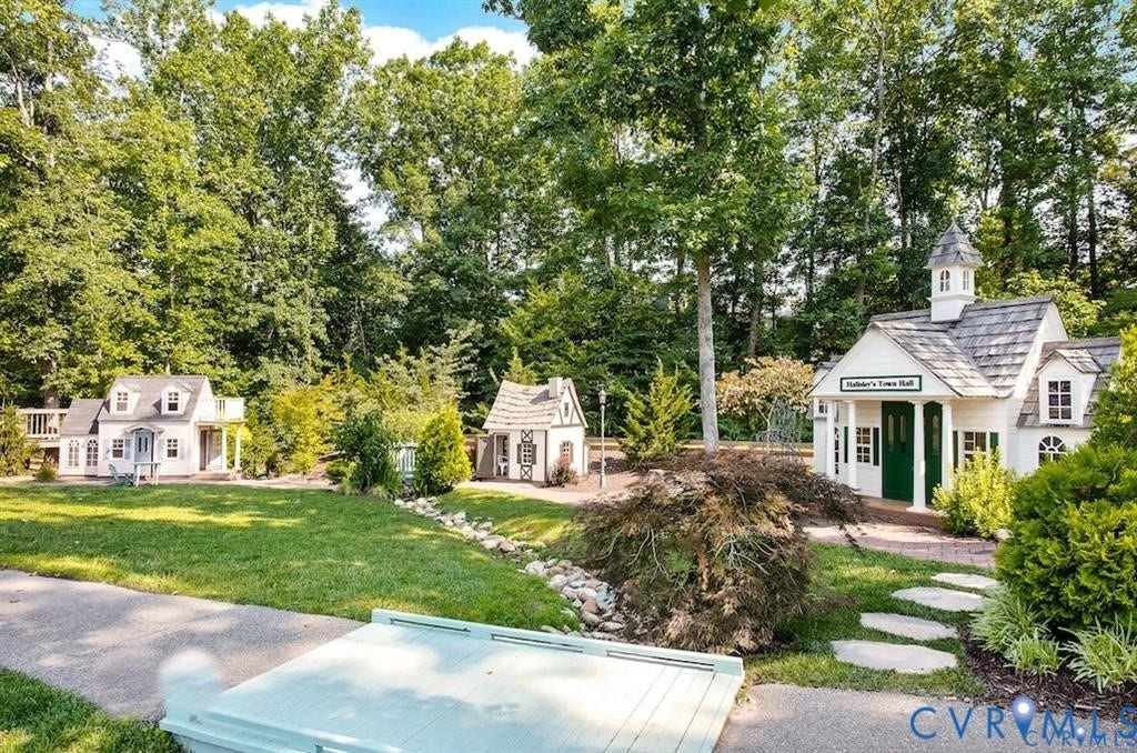 1719 Tulip Hill Drive, Midlothian, VA 23112 1719 Tulip Hill Drive, Midlothian, VA 23112