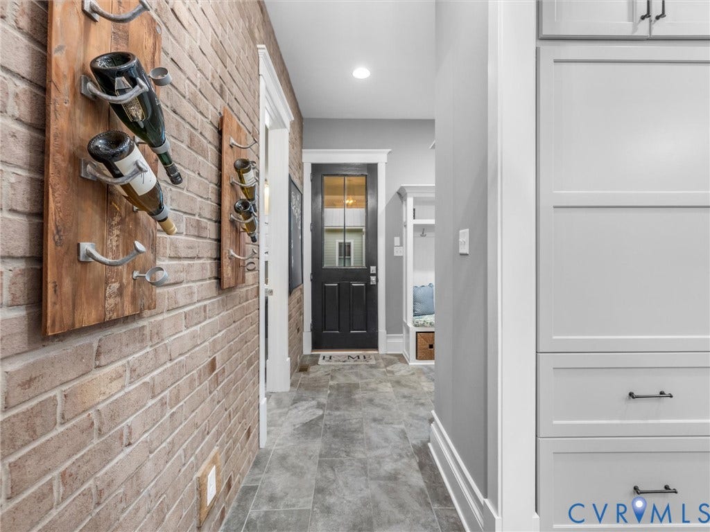 1719 Tulip Hill Drive, Midlothian, VA 23112 1719 Tulip Hill Drive, Midlothian, VA 23112
