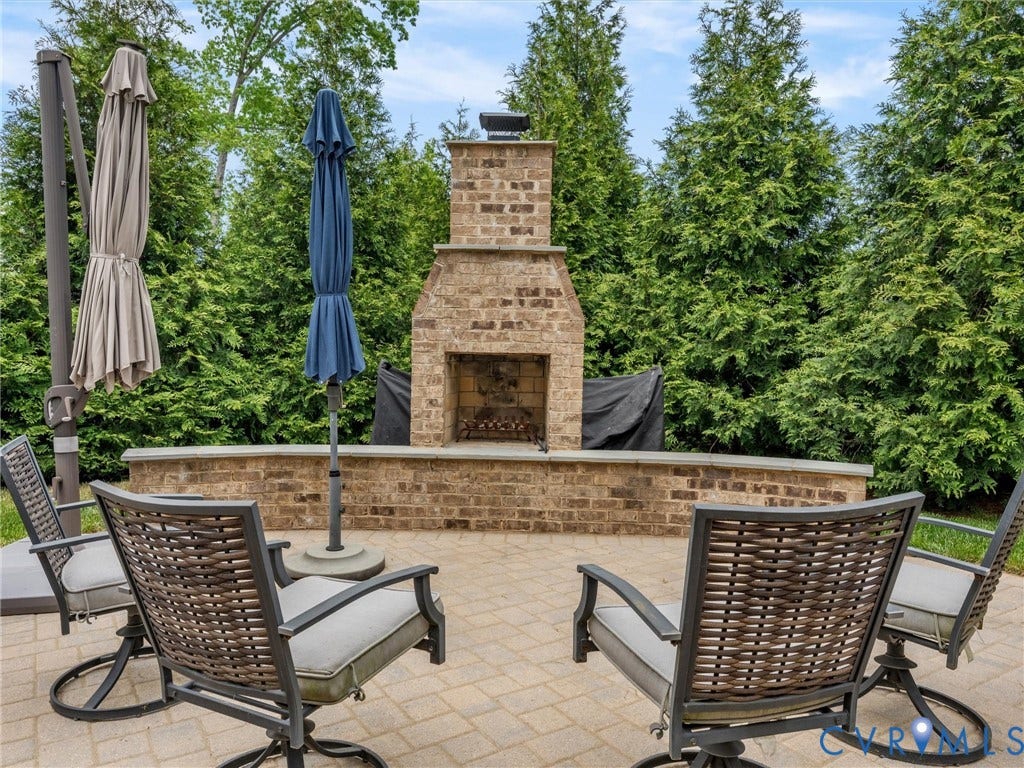 1719 Tulip Hill Drive, Midlothian, VA 23112 1719 Tulip Hill Drive, Midlothian, VA 23112