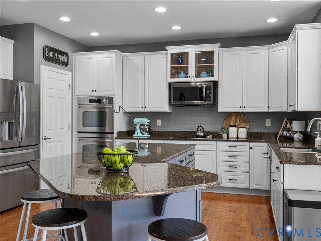 Beautifully updated kitchen