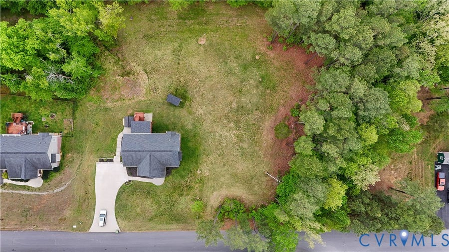 Property photo for 0 Thomas Circle, Farmville, VA