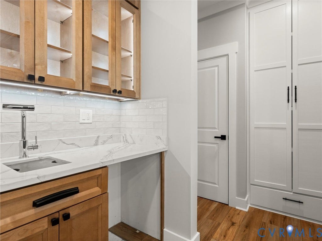 11537 Longtown Drive, Midlothian, VA 23112 11537 Longtown Drive, Midlothian, VA 23112