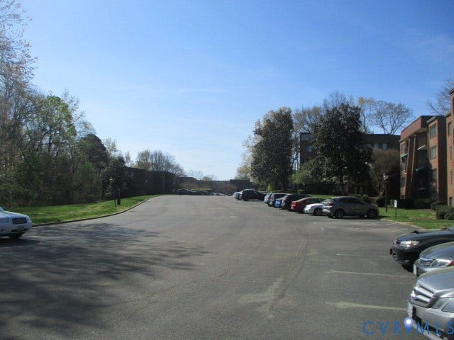1507 Bronwyn Road, #301, Henrico, VA 23238 1507 Bronwyn Road, #301, Henrico, VA 23238