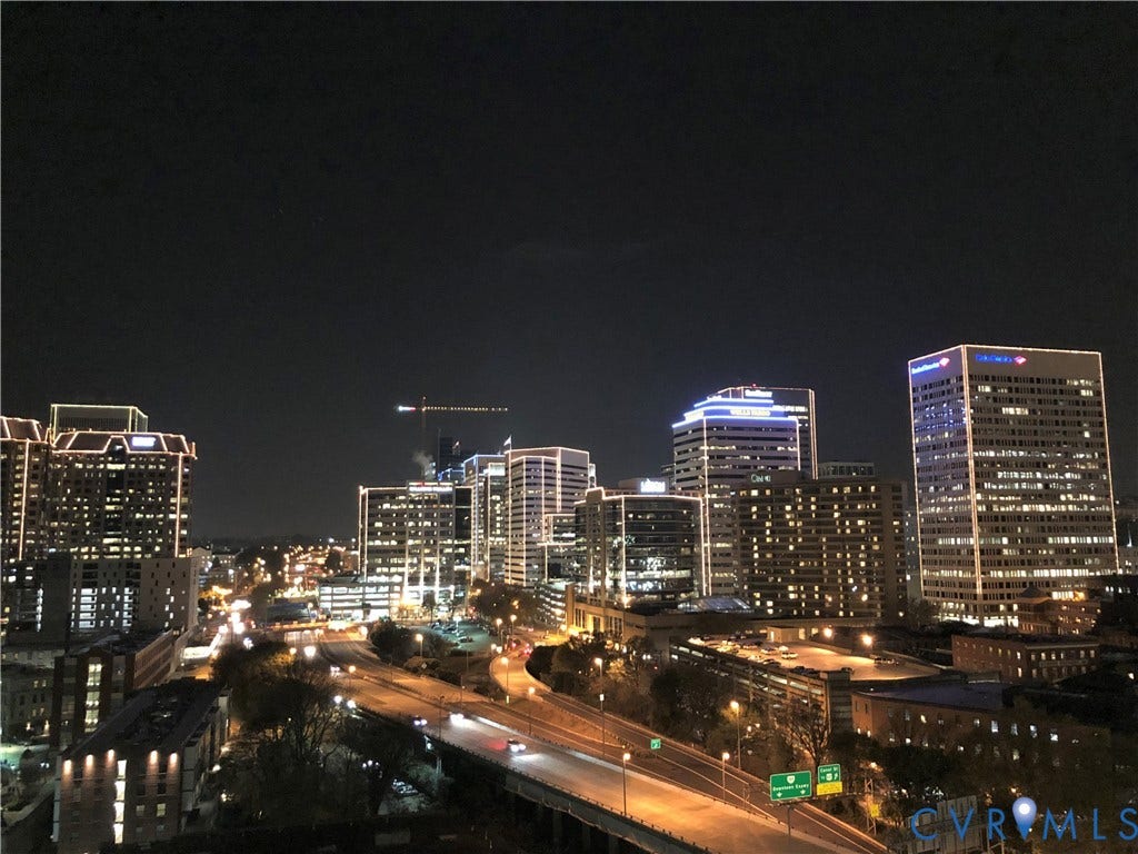301 Virginia Street, #U804, Downtown, Richmond, VA 23219 The view with the Holiday lights is stunning!