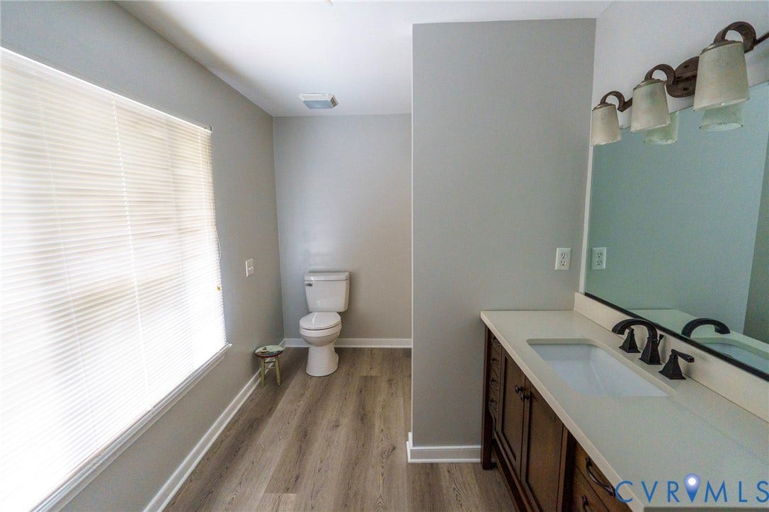1670 Mill Quarter Road, Powhatan, VA 23139 Upstairs full bath with tub/shower