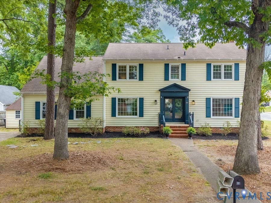 Property photo for 301 Norwood Drive, Colonial Heights, VA