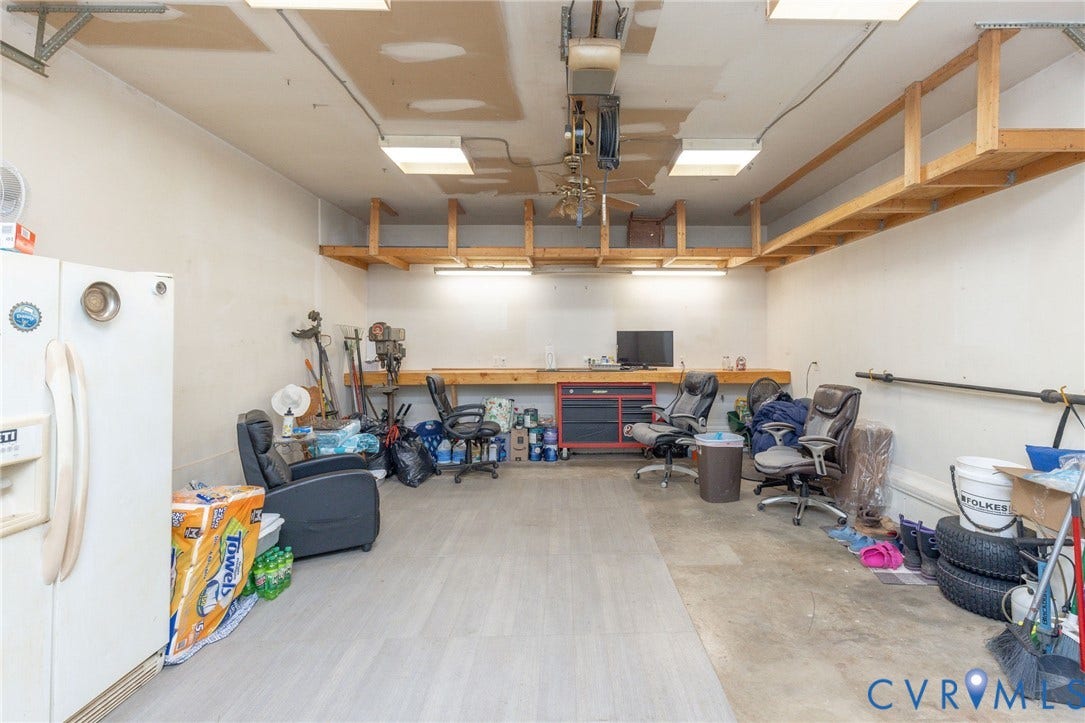 2933 Deercreek Trail, Powhatan, VA 23139 Attached 2 car garage