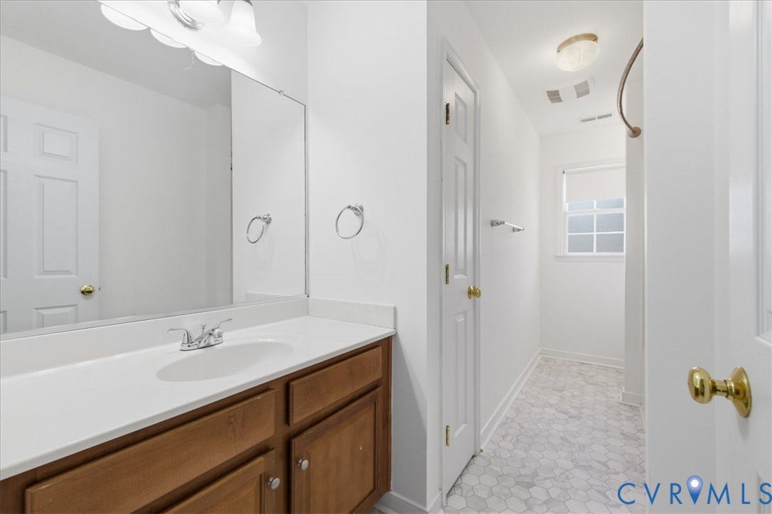 6300 Oak Arbor Court, Chester, VA 23831