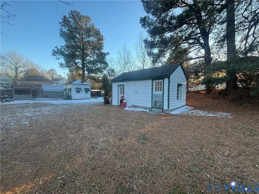 Property photo for 168 N County Drive, Wakefield, VA