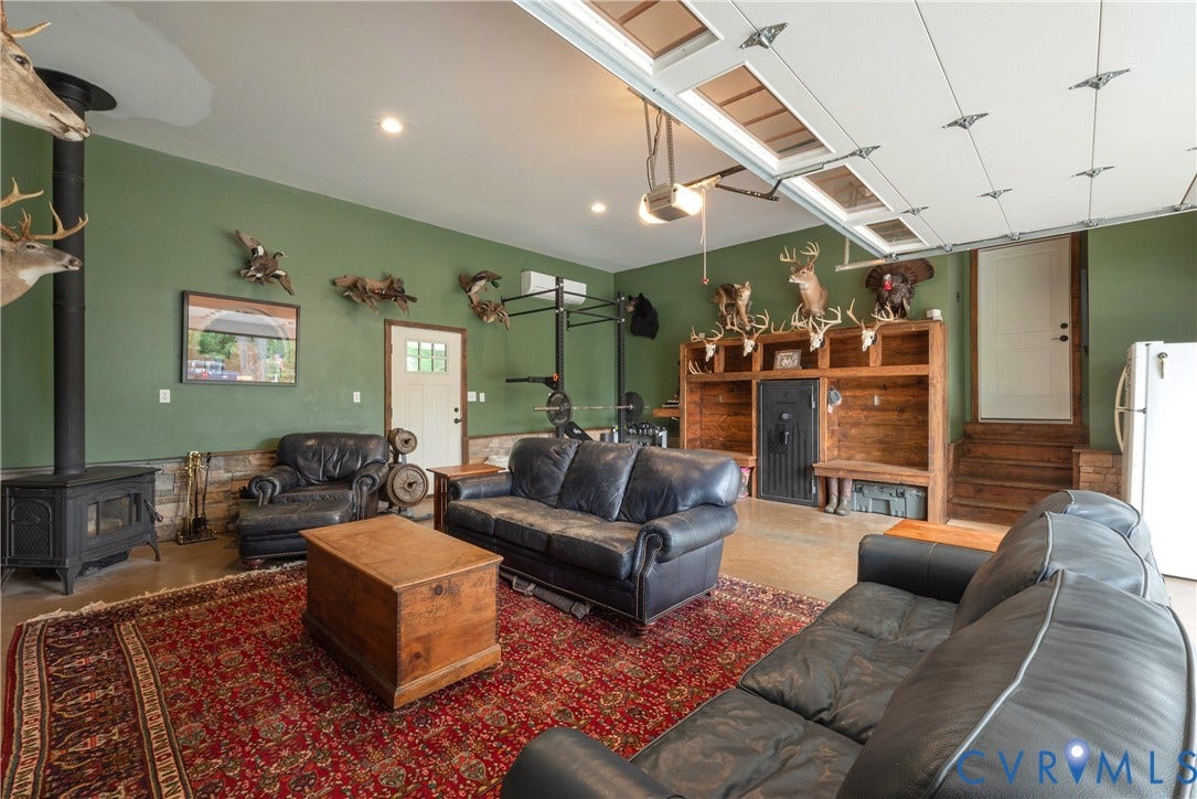 932 Lee Road, Crozier, VA 23039 932 Lee Road, Crozier, VA 23039