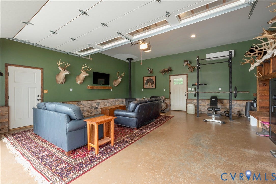 932 Lee Road, Crozier, VA 23039 932 Lee Road, Crozier, VA 23039