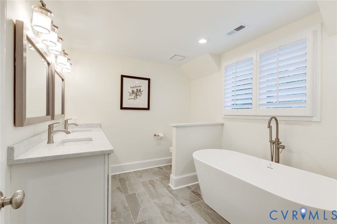 485 Ada Ash Lane, Hermitage Country Club, Manakin Sabot, VA 23103 Dual Vanities with Quartz Countertops,
Ceramic Walk-in Shower, and Free Standing Tub