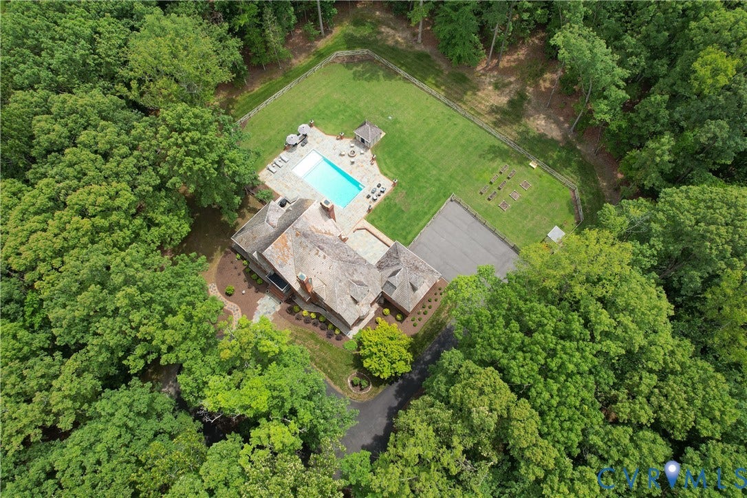 485 Ada Ash Lane, Hermitage Country Club, Manakin Sabot, VA 23103 The secluded one!