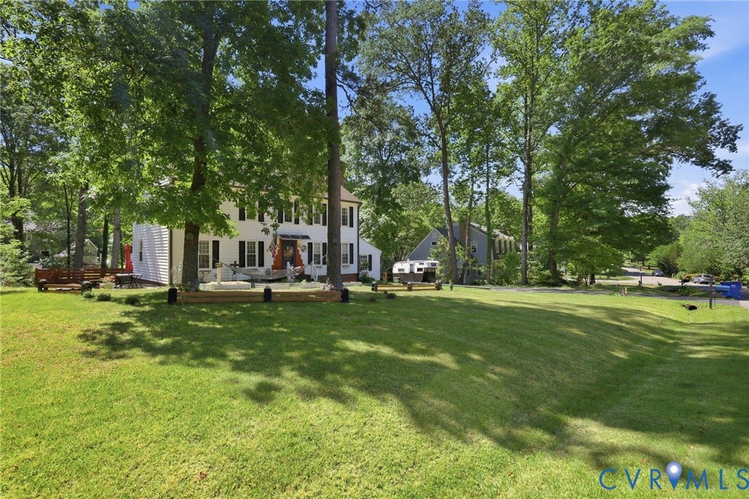 1633 Elmart Lane, Chesterfield, VA 23235 1633 Elmart Lane, Chesterfield, VA 23235