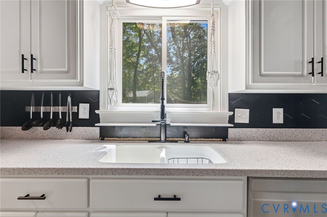 1633 Elmart Lane, Chesterfield, VA 23235 1633 Elmart Lane, Chesterfield, VA 23235
