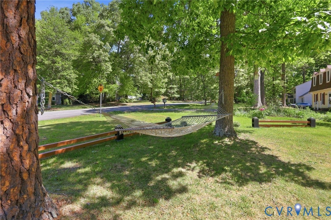 1633 Elmart Lane, Chesterfield, VA 23235 1633 Elmart Lane, Chesterfield, VA 23235