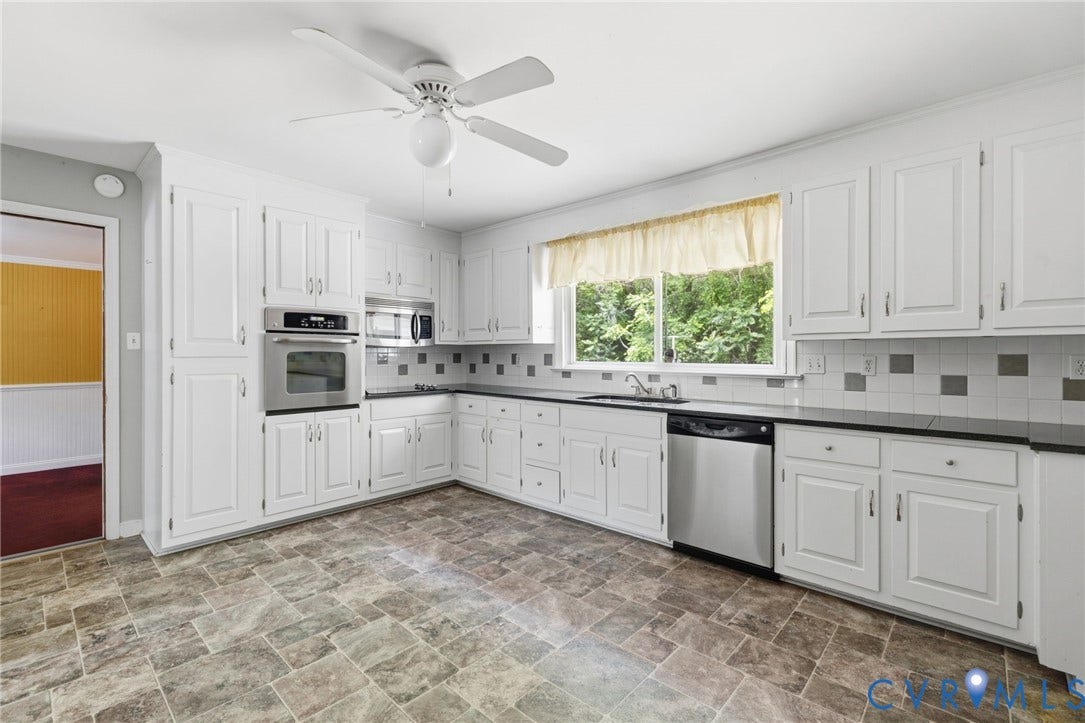 3810 Centralia Road, Chester, VA 23831