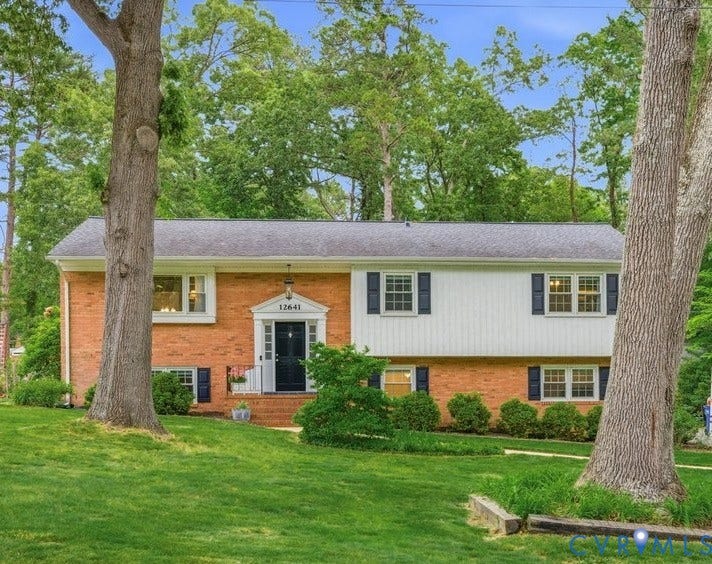 12641 Winfree Street, Chester, VA 23831