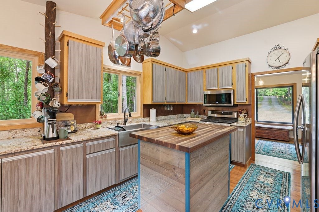 1061 Turkey Ridge Drive, Powhatan, VA 23120 butcher block island on wheels
