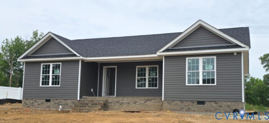 Property photo for 331 Pinecliffe Drive, Colonial Heights, VA