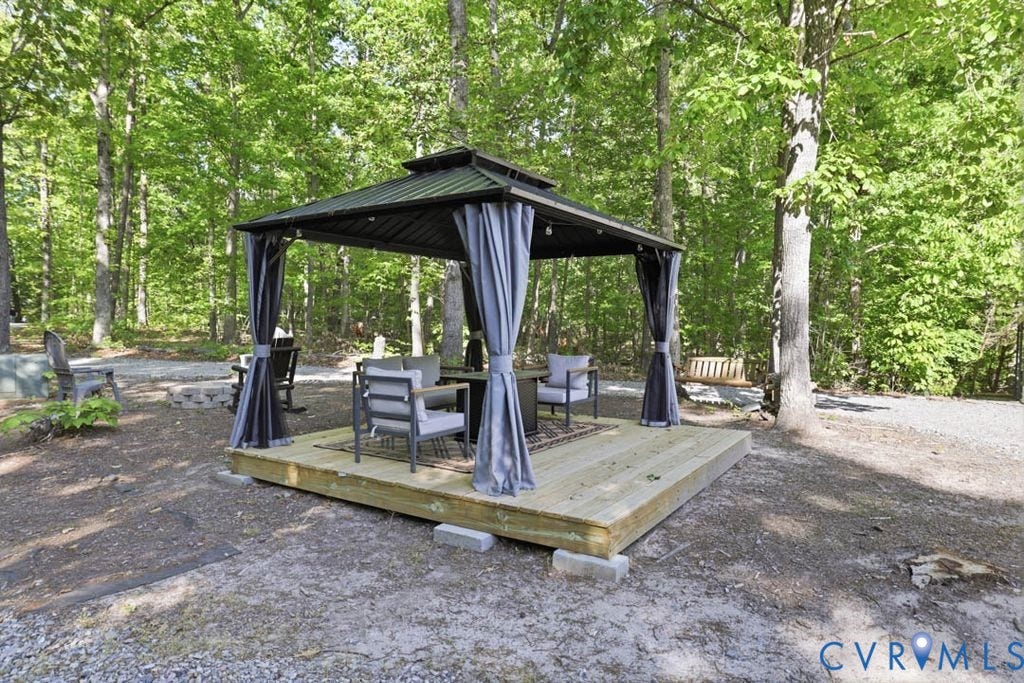 5307 St Pauls Church Road, Goochland, VA 23063