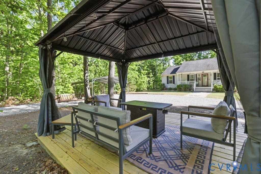 5307 St Pauls Church Road, Goochland, VA 23063