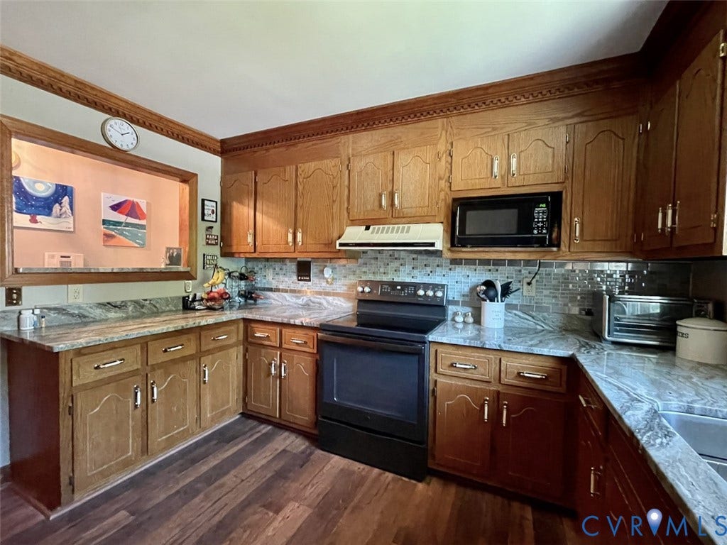 10512 Hamlin Drive, Chester, VA 23831