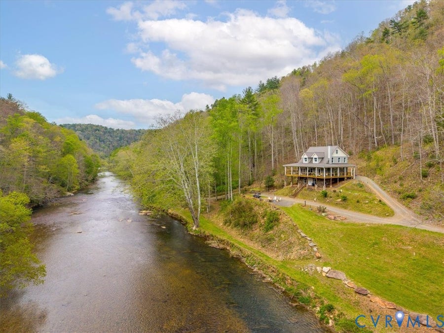 Property photo for 1143 Chestnut Oak Lane, Dugspur, VA