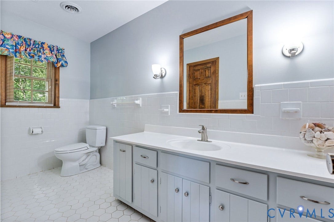 5700 Elfinwood Road, Chester, VA 23831