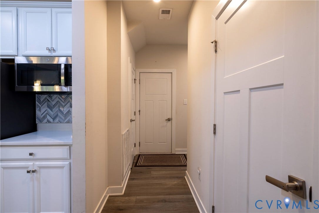 4733 Fry Landing Drive, Glen Allen, VA 23059 4733 Fry Landing Drive, Glen Allen, VA 23059