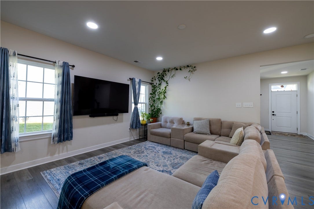 4733 Fry Landing Drive, Glen Allen, VA 23059 4733 Fry Landing Drive, Glen Allen, VA 23059