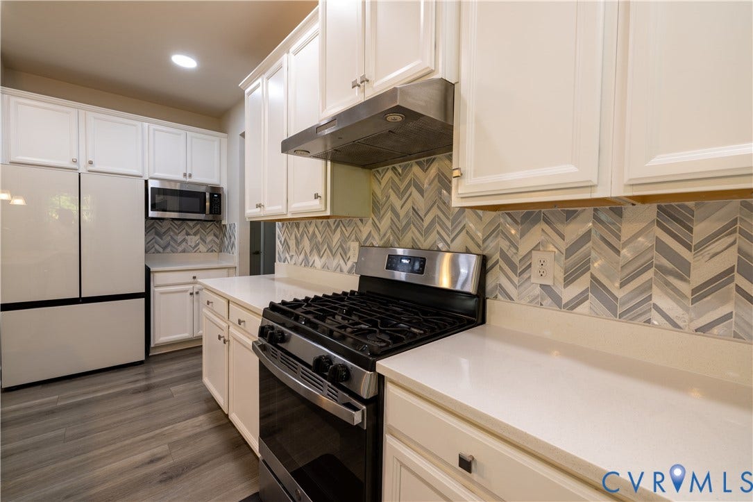 4733 Fry Landing Drive, Glen Allen, VA 23059 4733 Fry Landing Drive, Glen Allen, VA 23059