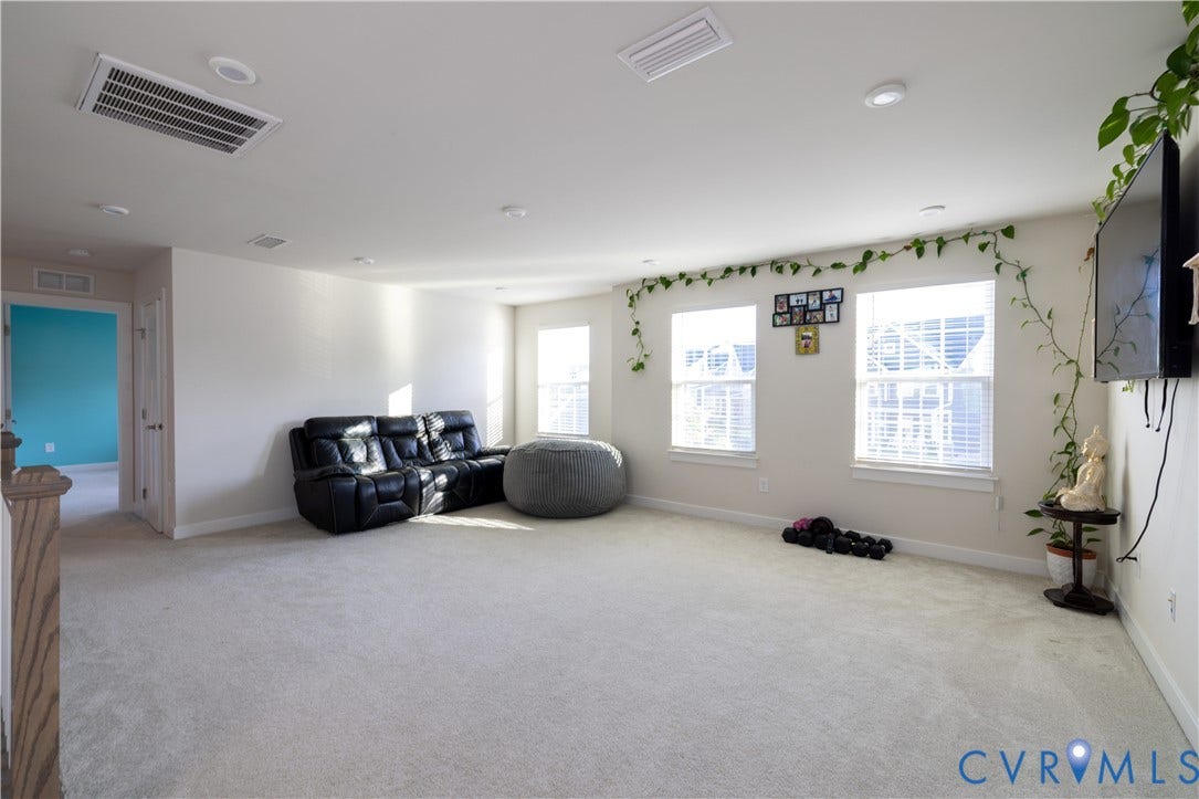 4733 Fry Landing Drive, Glen Allen, VA 23059 4733 Fry Landing Drive, Glen Allen, VA 23059