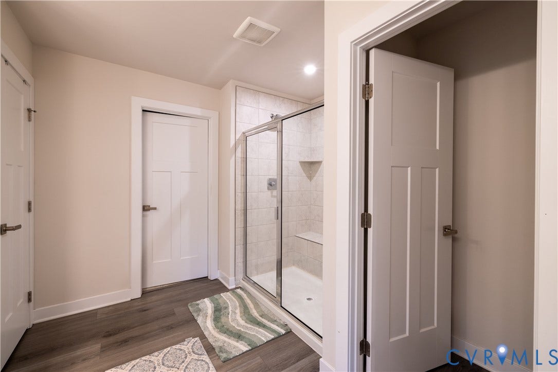 4733 Fry Landing Drive, Glen Allen, VA 23059 4733 Fry Landing Drive, Glen Allen, VA 23059