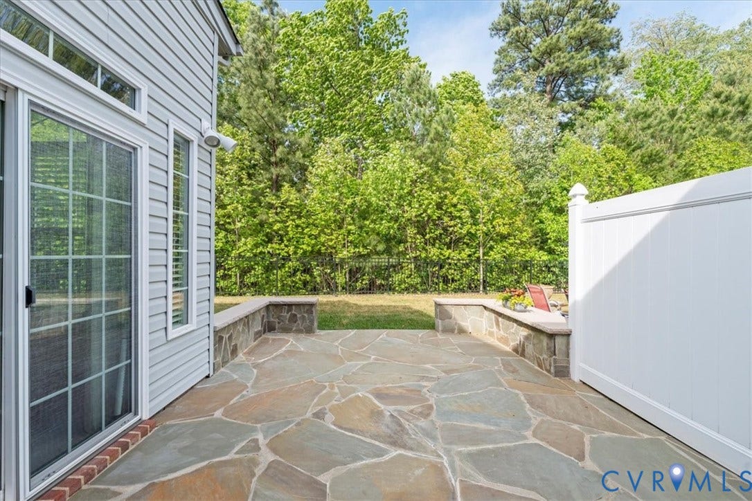 934 Morattico Circle, CrossRidge, Glen Allen, VA 23060 Custom flagstone patio and retaining wall.