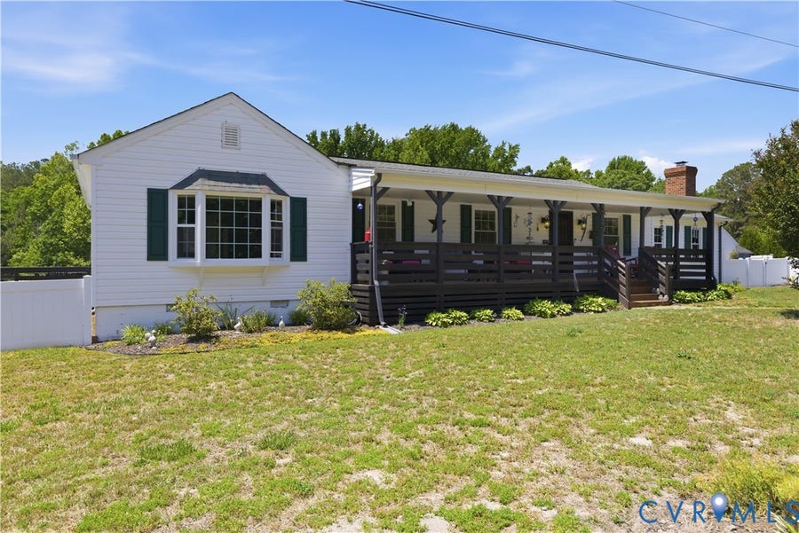 Property photo for 13700 Branders Bridge Road, Chesterfield, VA
