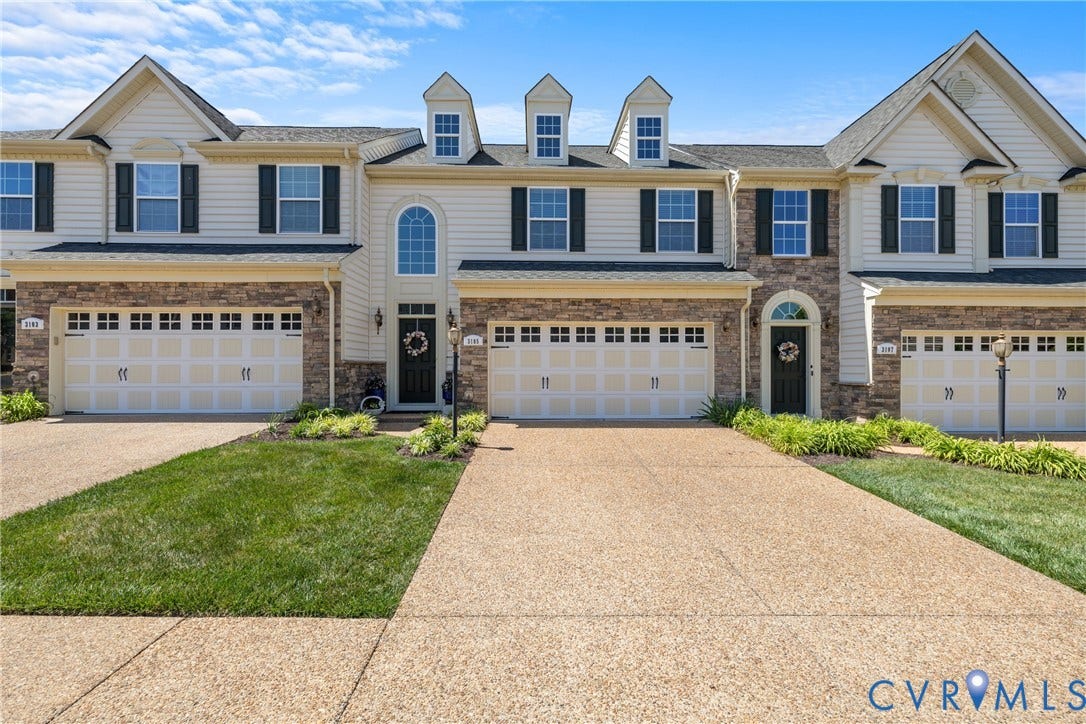 3105 Abruzzo Place, The Villas At Hunton Park, Glen Allen, VA 23059 Welcome to 3105 Abruzzo Place at The Villas at Hunton Park. With a first floor primary suite and 2 additional bedrooms upstairs you'll love all the updates and fresh interior.