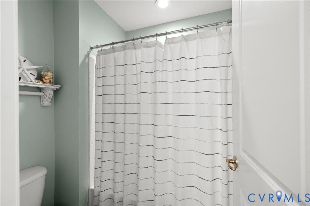 3105 Abruzzo Place, The Villas At Hunton Park, Glen Allen, VA 23059 Second level full bath with NEWLY redone tile flooring, freshly painted vanity. Shower and toilet separate.