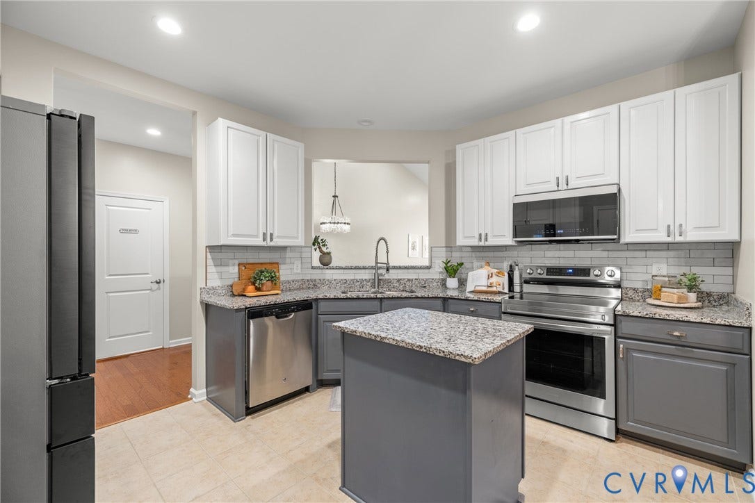 3105 Abruzzo Place, The Villas At Hunton Park, Glen Allen, VA 23059 Enjoy the updated kitchen with professionally painted cabinets, tile flooring and backsplash, granite counters, pantry w/ custom storage, and all new appliances (except microwave)