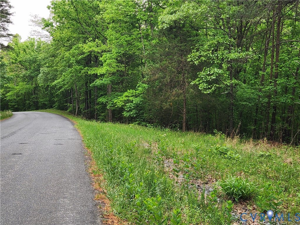 Long road frontage along Bryants Ford Rd.