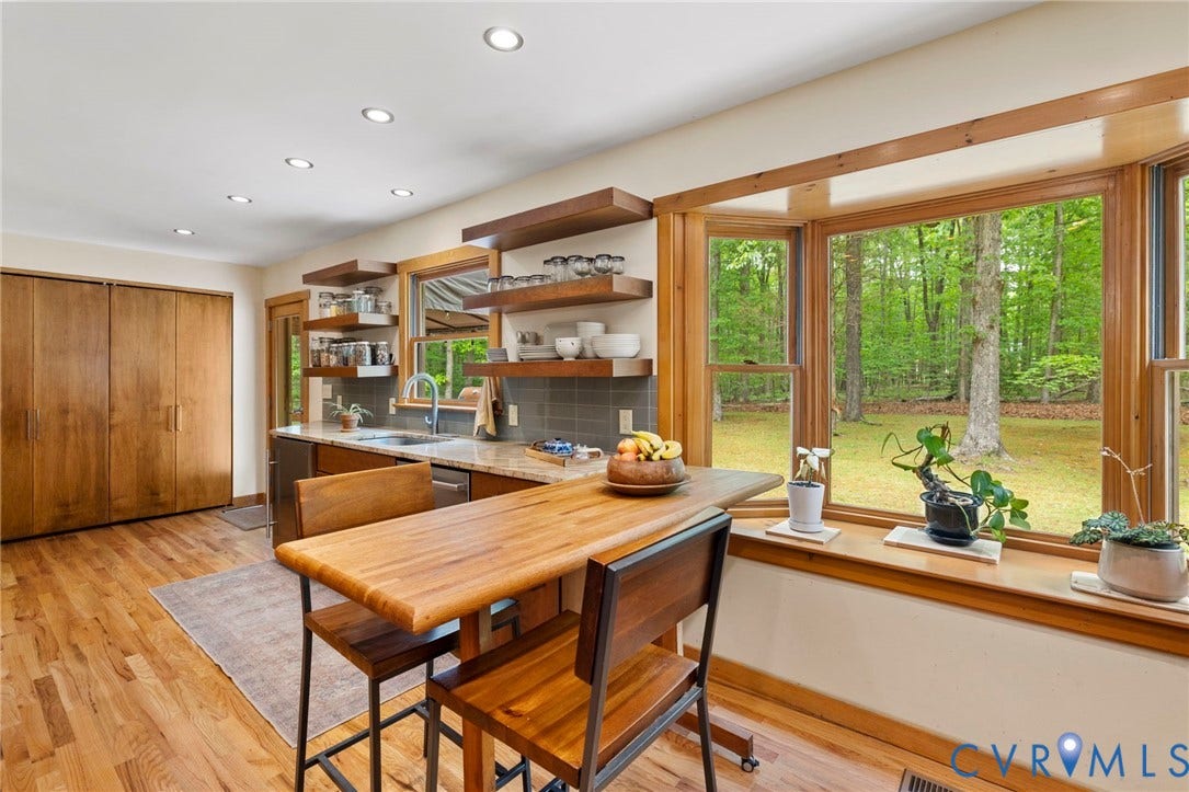3172 Three Bridge Road, Powhatan, Powhatan, VA 23139 Eat in kitchen with space for a table near the huge bay window letting in tons of natural light.