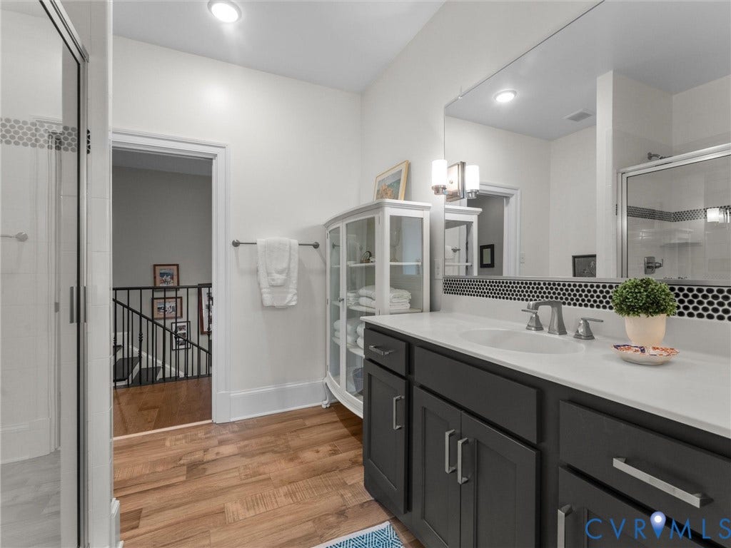 16131 Binley Road, Hallsley, Midlothian, VA 23112 8'10" X 8'6". Full Bathroom located between Bedroom 3 & Bedroom 4.